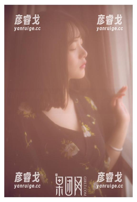 GIRLT果团网 - 睡衣里的王语纯：翻页图册定能让你想多几秒