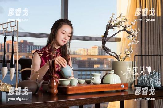 KelaGirls克拉女神-欣妮 KelaGirls克拉女神 - 欣妮的镂空分享,有那么一丝丝让人想要透视的冲动。