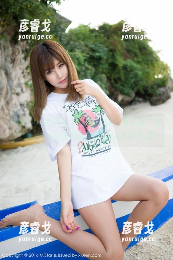 MiStar魅妍社 - 在妈妈眼里是礼服，娜露Selena却偏偏搞出高清大片的味道！