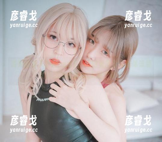 说好的夏天？Mozzi(모찌)的美图推荐连体泳装和普通泳衣你pick哪个呢？