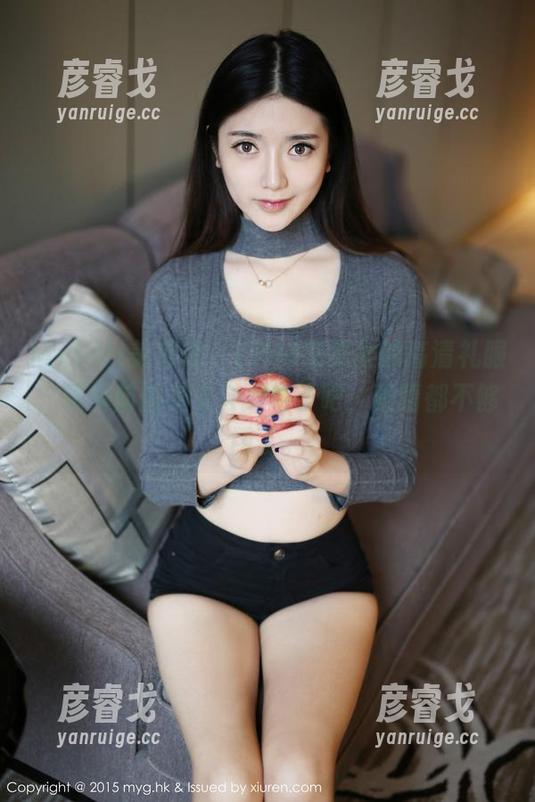MyGirl美媛馆 - Ellie艾栗栗的高清礼服，镜头前的她太会放电了吧，眼睛都不够用了。