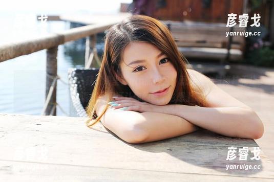 MyGirl美媛馆 - 获取绮里嘉ula的图包：蕾丝睡衣与筒袜无止境的诱惑，保证让你的袜子也想上镜！