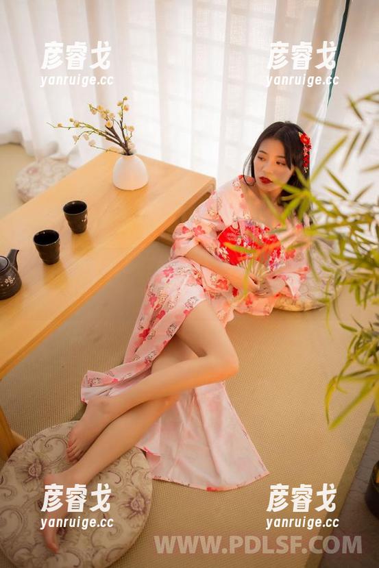 PDL潘多拉 - 在线剖析土肥圆的连体衣合集，这种风格，我也能接受？