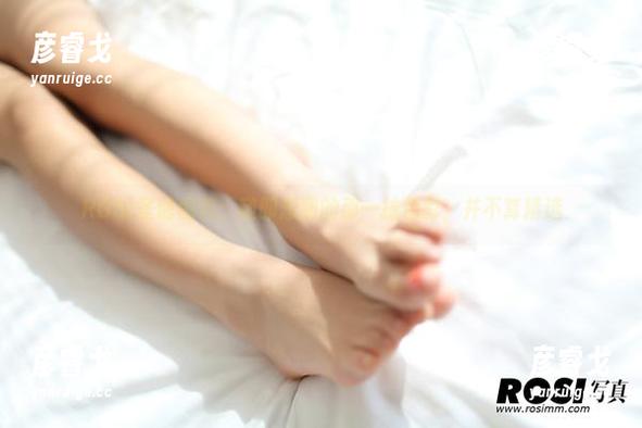 ROSI圣诞图包：随即想到的那一抹色彩，并不算精选