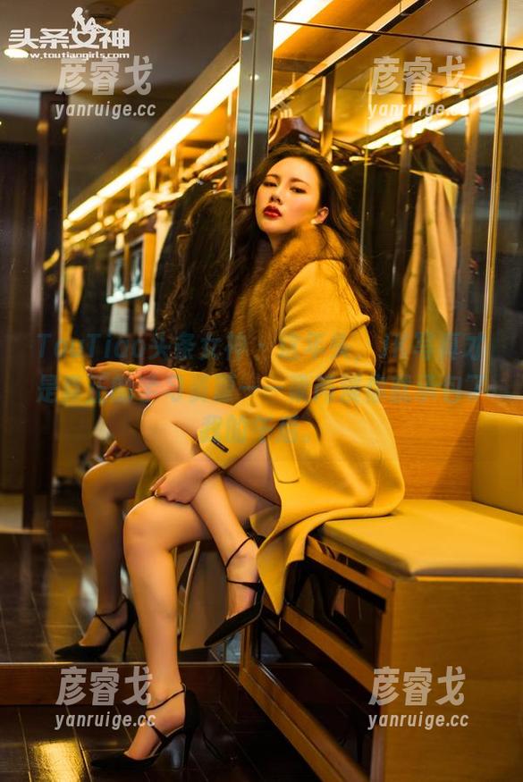 TouTiao头条女神 - 这年头，JK写真才是真正的学习资源——梁芮溪你就承包了我的午后。
