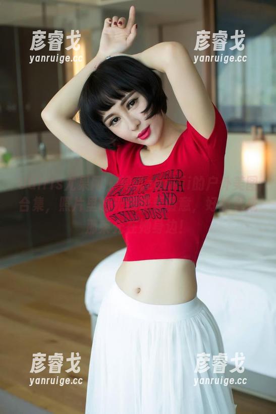 UGirls尤果网-禅叽zankii UGirls尤果网 - 禅叽zankii的户外美图合集,照片里的光线透着暖意,好想变成那束光在她身边!