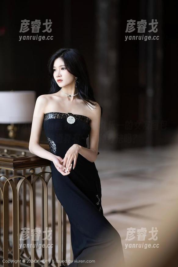 XIAOYU语画界 - 观看林乐一的女友图包，难道真有一万种看法吗？