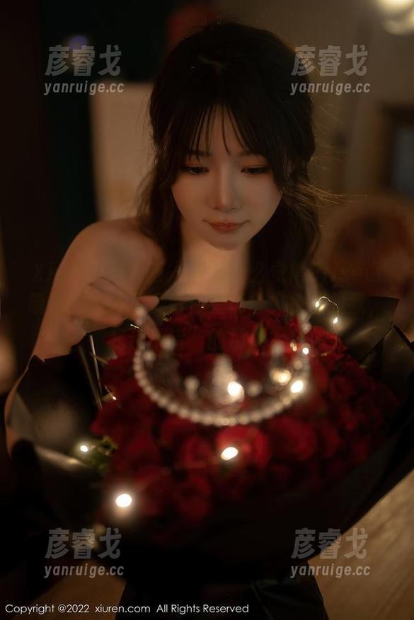 Xiuren秀人网 - 我为什么觉得Elise谭晓彤的婚纱写真好像在说：“快来找我，我还不错”的那种？！