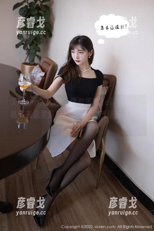 Xiuren秀人网-kelly凯莉 Xiuren秀人网 - 图片里的kelly凯莉,秘书气息浓厚,不带圣光的气场反而令人着迷。