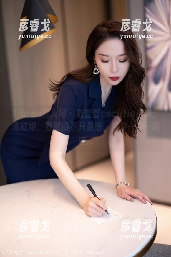 Xiuren秀人网-陆萱萱cecillia Xiuren秀人网 - 陆萱萱cecillia图集:透过她,看到的不只是图,那是一种…咳咳...