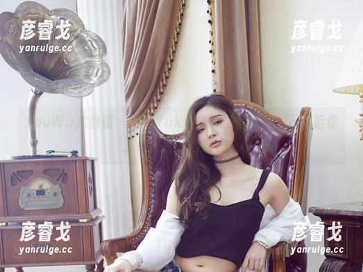 YouWu尤物馆 - 悦儿Yuky的办公室合集，下载后你工作时还会闲聊吗？
