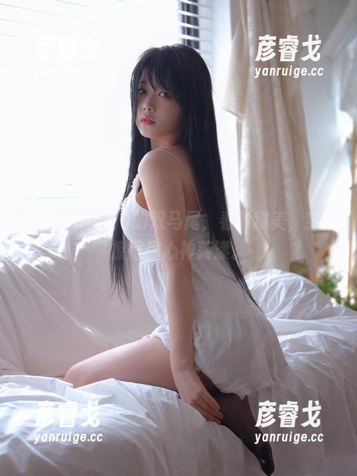 借助Zia(지아)的双马尾，看似甜美，实则撩得你心神荡漾。