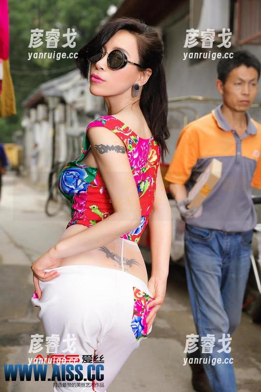 aiss - 索菲写真：车子也要说“嗨”的汽车医生时光