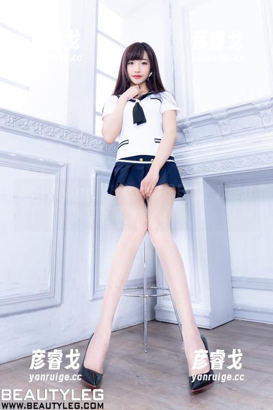 beautyleg - Iris的家居日常：套图分享与超能尴尬瞬间