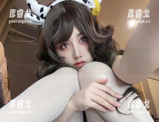 一笑芳香沁 最爱的不是那种华丽的COS,而是一笑芳香沁的“日常”图集,这才是真正的日子呀!
