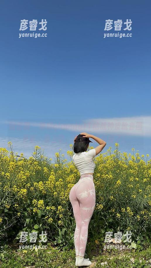 俏妞qiaoniuTT 微密圈 - 俏妞qiaoniuTT的战神皮靴套图更新:穿上它,我也想去打怪了!