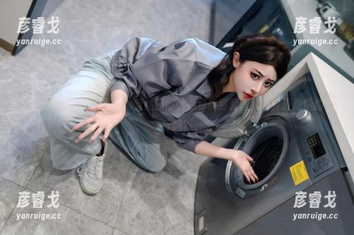 奈汐酱Nice的裤里丝，竟然还可以免费拿到套图，没昨晚偷偷约会算吗？