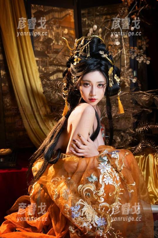 年年Nnian又来了，cos效果依旧油亮，更新总是让人期待，但有啥新鲜的呢？