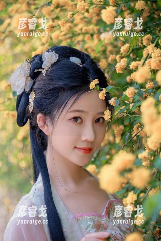 年年Nnian 年年Nnian的吊带又是一波骚操作,速来欣赏这作品!