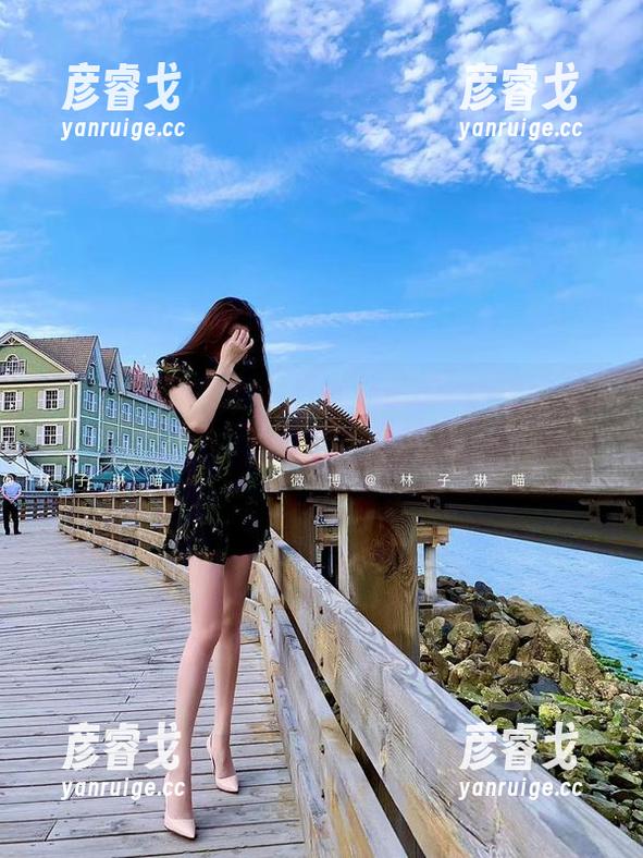 微密圈 - 旗袍作品集—林子喵Lynne的“招摇过市”，这姿态看得我心痒痒
