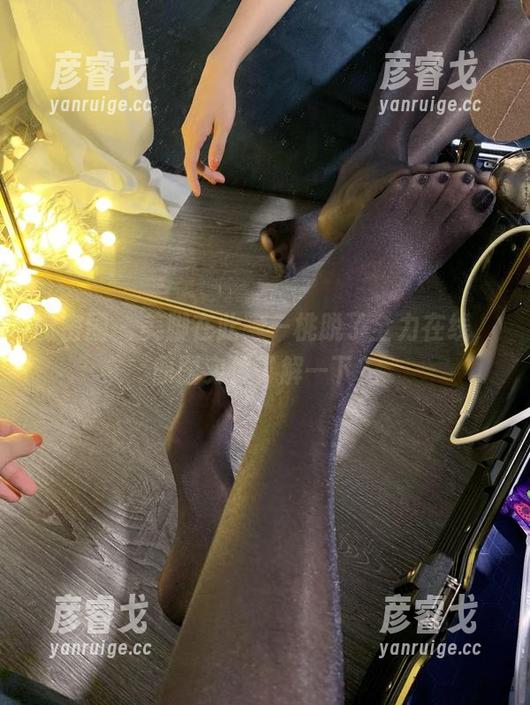 桃脱了 微密圈 - 美脚在此——桃脱了全力在线,原图实体了解一下?