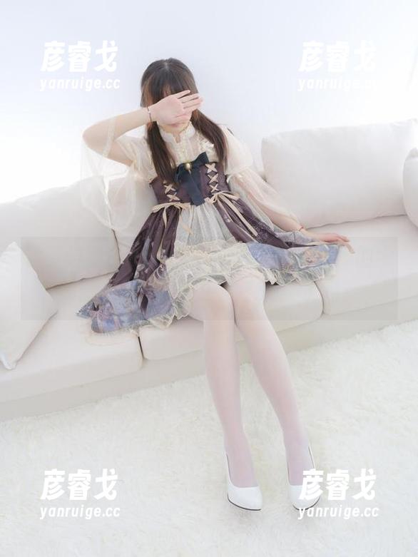 森萝财团 - 一见倾心，小奶糕Milky的学姐图集新鲜更新中，来补脑了吗？