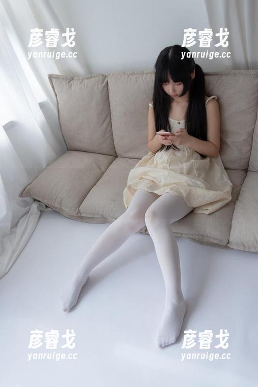 小心，森萝财团的体操服黑丝私房合集，饱含“运动”诱惑啊！