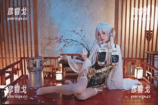 水淼aqua的贞德cos总是带着一丝不羁，高清镜头下的每一个细微表情都挺火花四射的呀。
