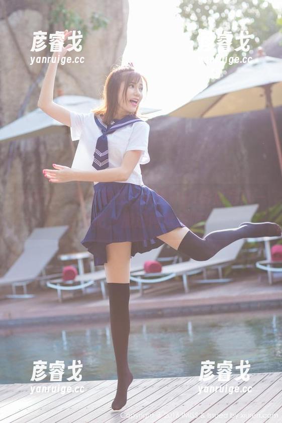 爱蜜社-乐薇Vivi 爱蜜社 - 网络随性,乐薇Vivi棉袜写真——来吧,搬进网盘去吧!