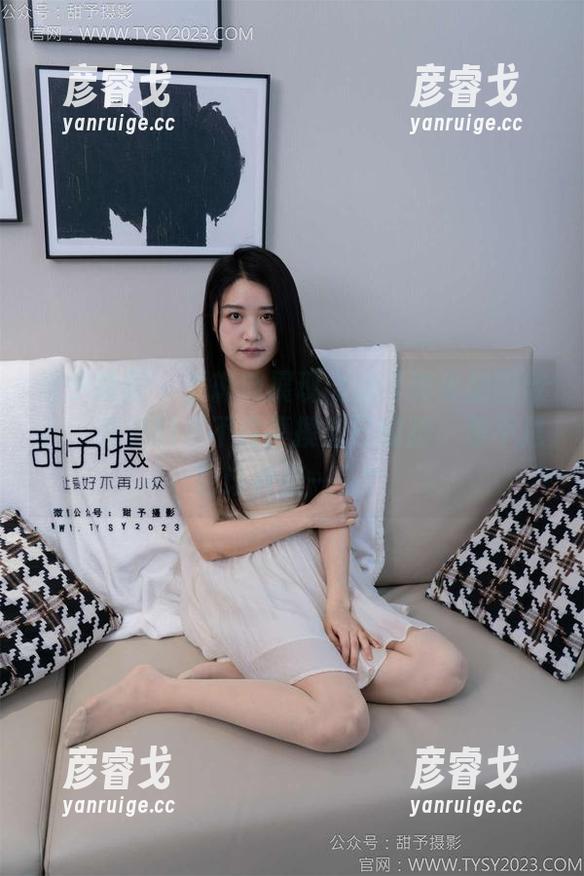 甜予摄影 - 当璇璇展现肉丝（脚尖加固款），我真的忍不住摸摸自己的脚，是不是也该升级一下？