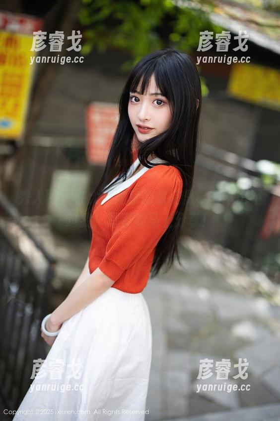 秀人网-大美媚京 秀人网 - 在大美媚京的教室里,书本比不过我!写真集马上分享!