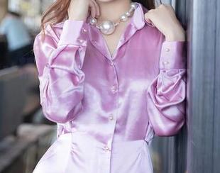 秀人网 - 精选的抖娘利世校服,让你在校园里也能走秀!