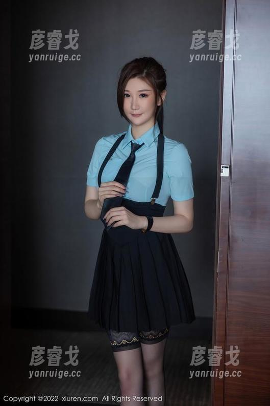 秀人网 - 旗袍合集，图片中的雨夕cy竟然让这衣服自带光环？