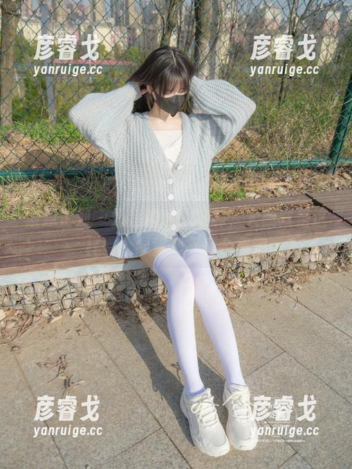 紧急企划-奶昔 紧急企划 - 奶昔的私人定制,大概就是这样一个绿背心写真合集吧
