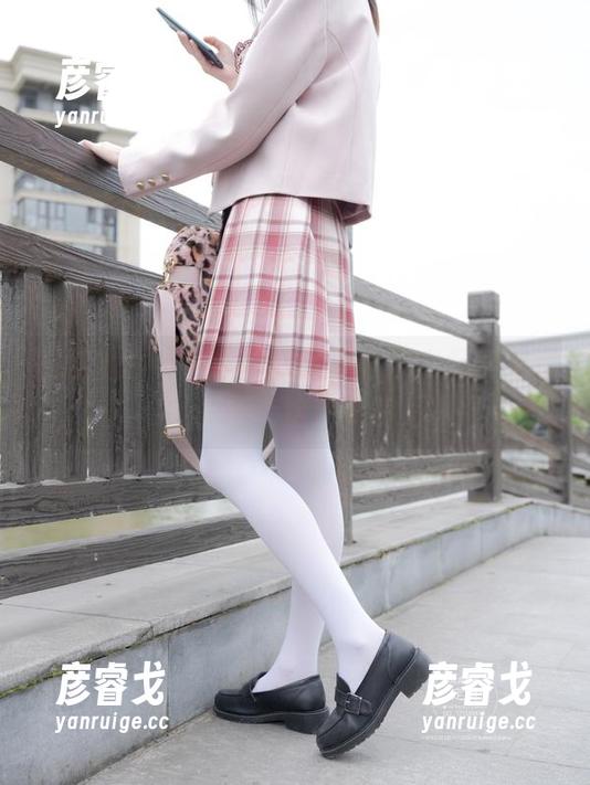紧急企划-小恩 紧急企划 - 小恩的私房原图,JK经典没想到还有这种解读