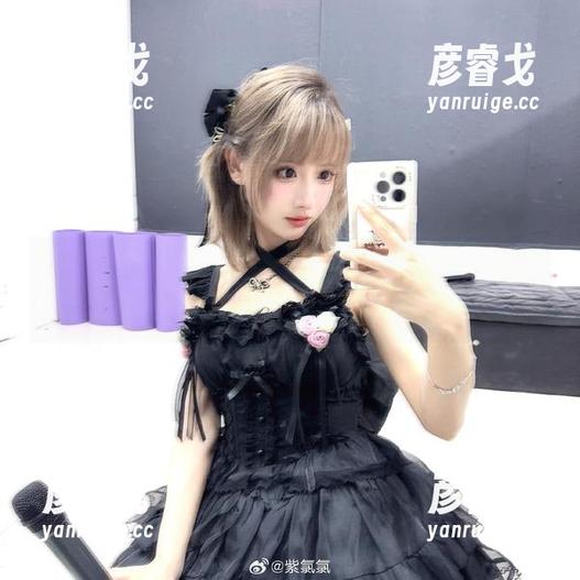 紫氯氯的二月梅花全集：再看就要聊两小时！