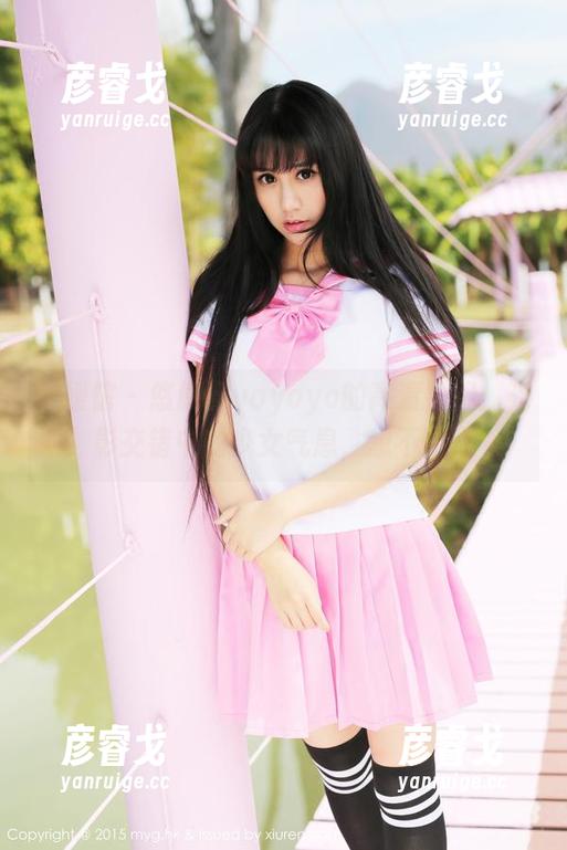 美媛馆 - 悠悠酱yoyoyo的高清捕捉：光影交错中的少女气息，想不到吧