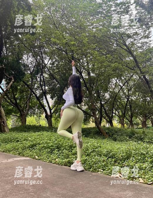 微密圈 - 艾拉·isla的旗袍，最新作品集——美到只想拿起手机狂拍一百张！