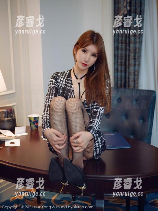 花漾show-Angela喜欢猫 花漾show - 更新!Angela喜欢猫的职业装写真集:难道她在公司面试,面试官都想多看几眼?