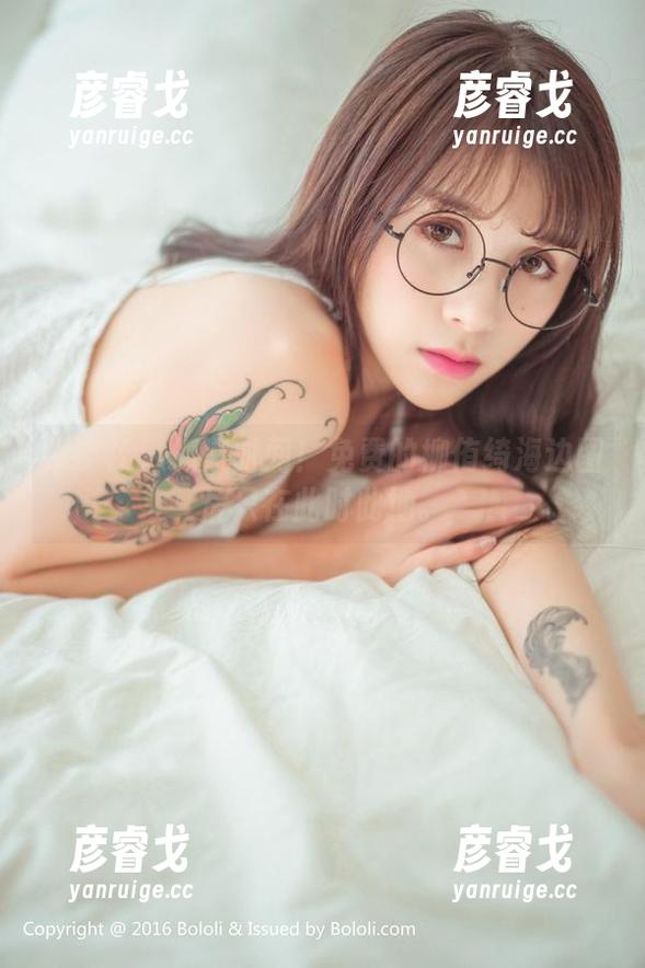 菠萝社 - 抓紧时间！免费的柳侑绮海边图片只在此时此地。