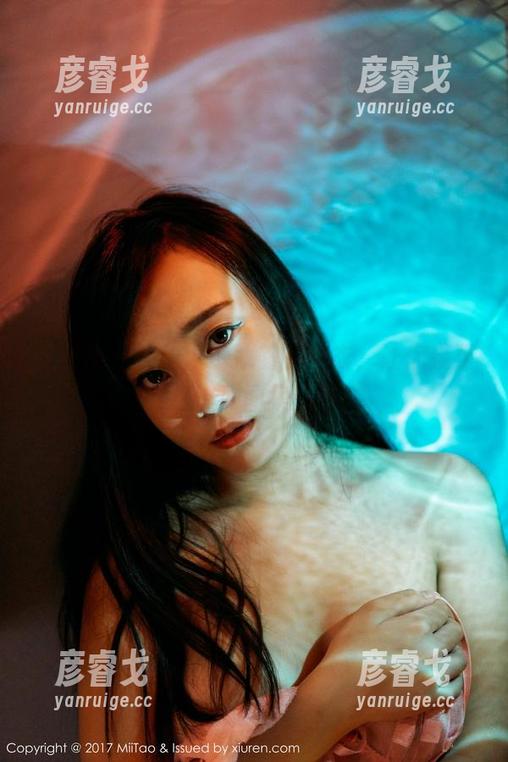 蜜桃社-冰露 蜜桃社 - 在线展示冰露的泳衣,让你羡慕得打滚!图集必看!