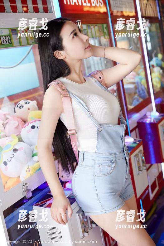 蜜桃社-雪飞 蜜桃社 - 论雪飞与她的姐姐:作品集呈现,原图难以忘怀!