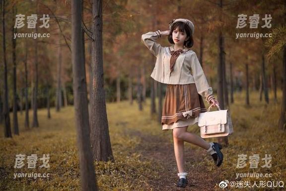 迷失人形QUQ 拯救你的屏幕——“迷失人形QUQ”套图等你下载,源赖光附赠