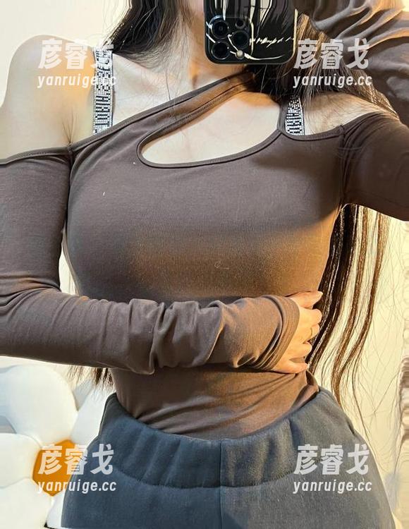 陈佩奇 微密圈 - 不为图册,只为瞥一眼陈佩奇的连体衣原图
