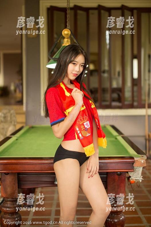 青豆客-可乐Vicky 青豆客 - 无圣光与户外的邂逅:可乐Vicky的套图不是你想象的那样