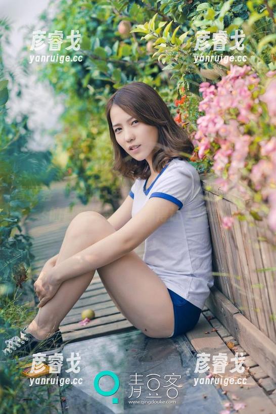 青豆客 - 全新白色系列——黄歆苑chobits的最新作品，干净得让人捉急！